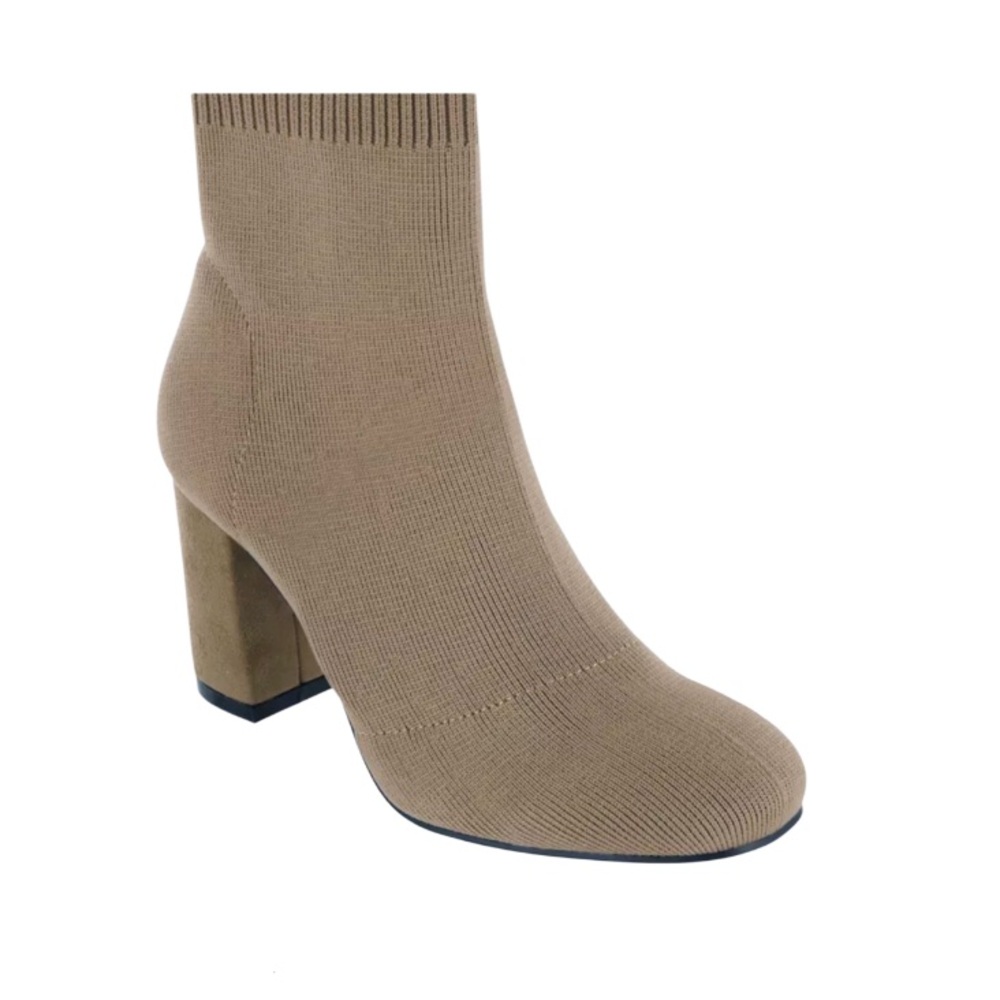 MIA Tan Knit Sock Ankle Boots With Suede Block Heels Like New! Size 7.5